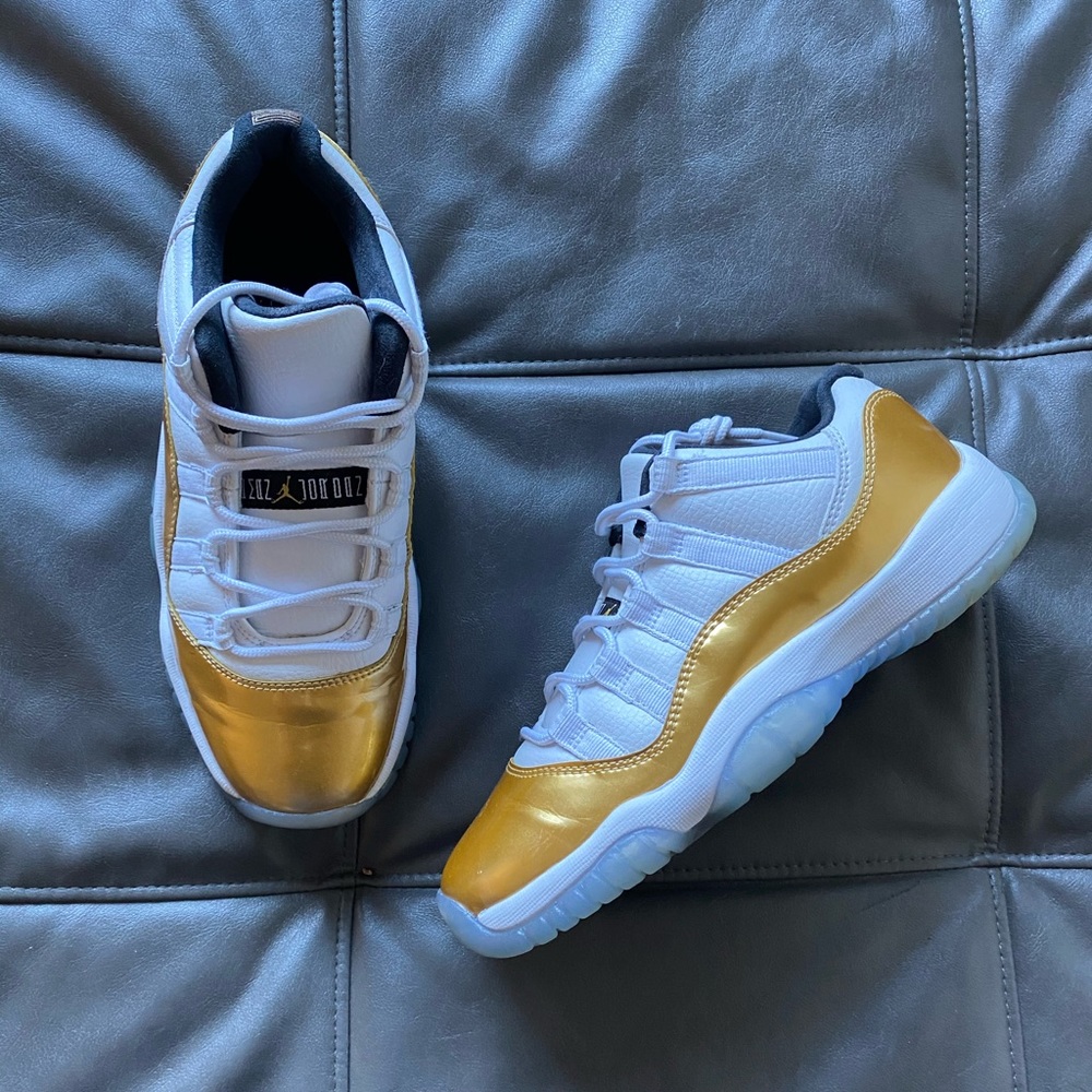 Closing ceremony jordan 11s